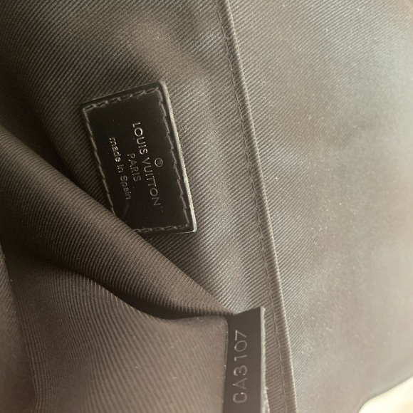 Louis Vuitton damier limited edition messenger bag - Picture 9 of 15